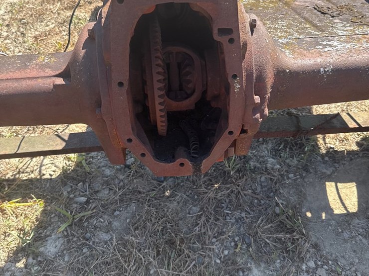#403-•-antique-tractor-parts-image-4