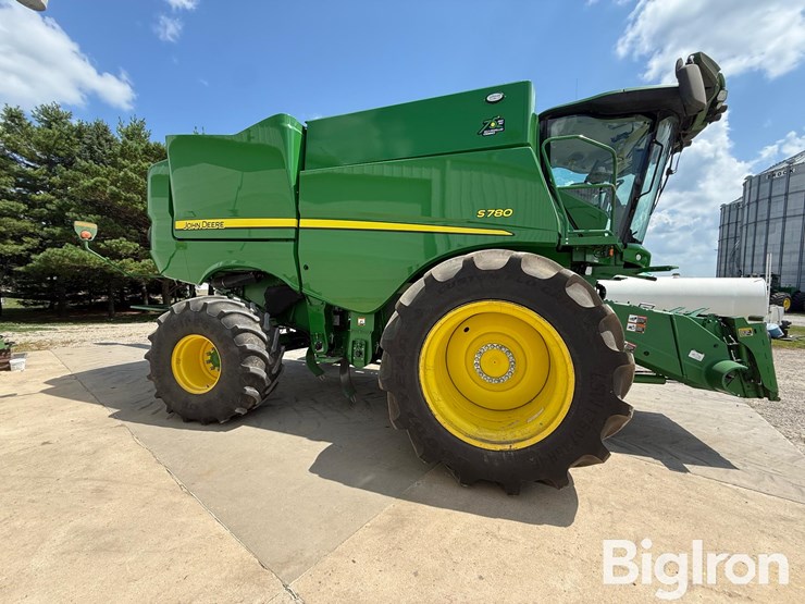 2022-john-deere-s780-image-4