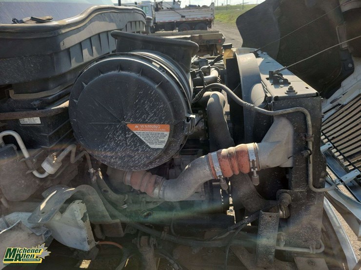 international-durastar-4400-image-47