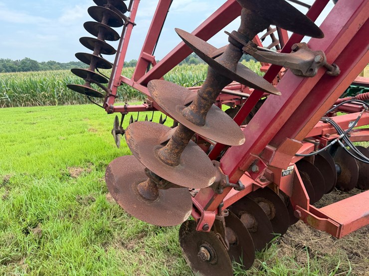 case-ih-3950-image-56