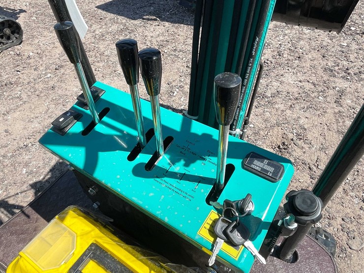 #2457-•-2026-cfg-kt13r-mini-excavator-image-28