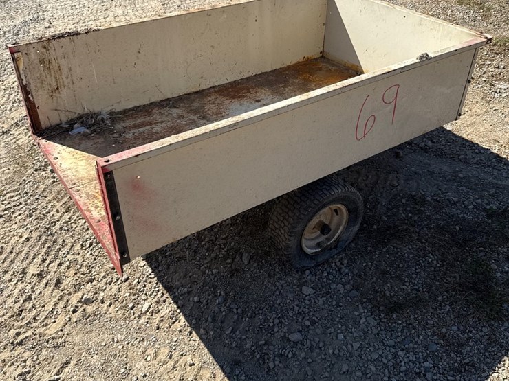 #69-•-agri-fab-17-ft.³-pull-behind-cart-image-5