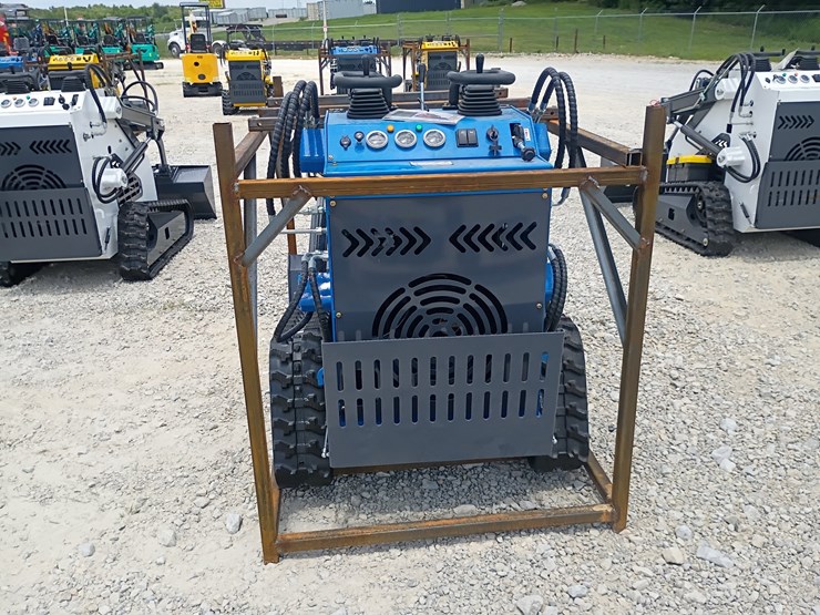 #l63-021-•-2026-zjg-380-mini-skid-steer-image-3