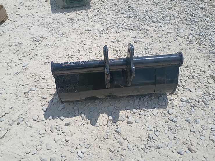 #l63-049-•-lot-l63-049-image-3