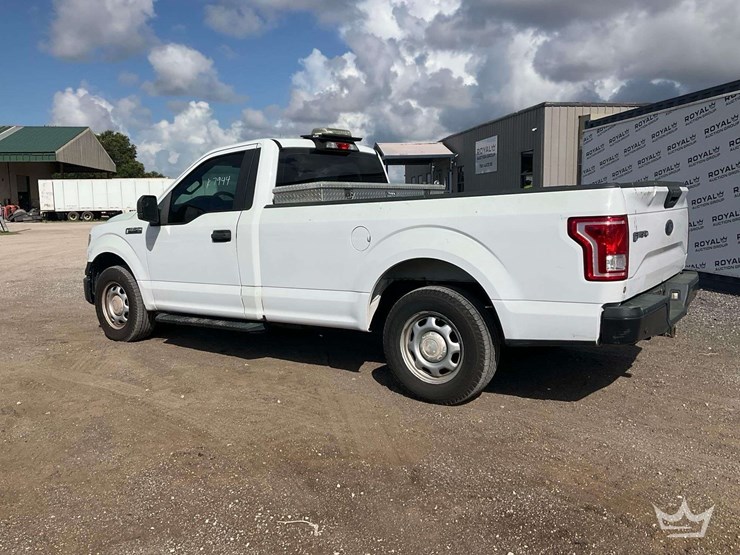 2017-ford-f150-image-4