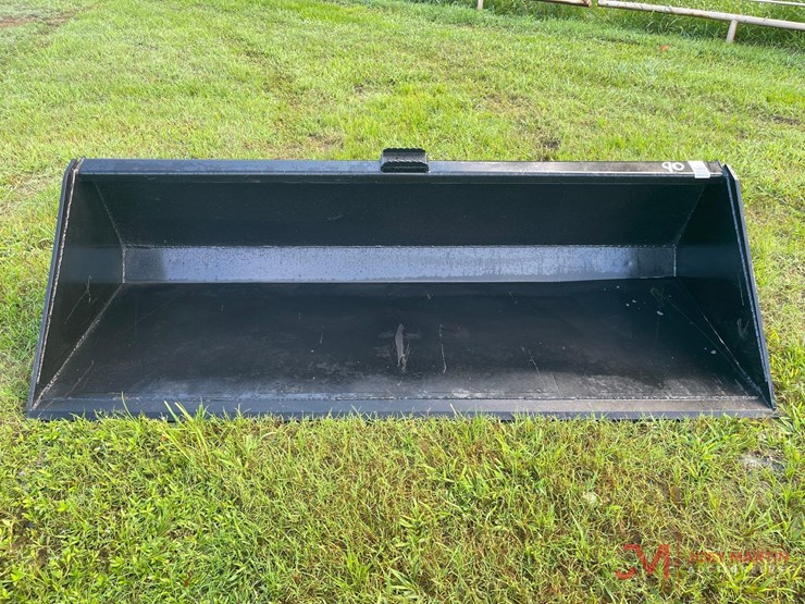 new-90"-smooth-bucket-skid-steer-attachment-image-6