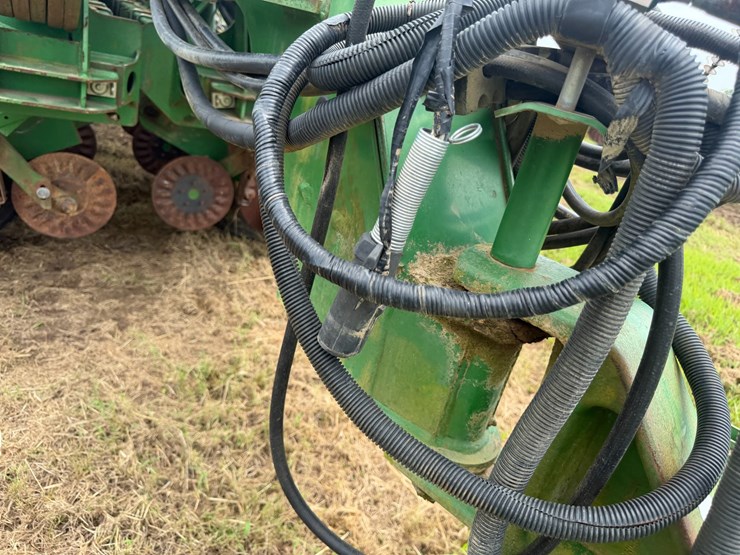 john-deere-1790-image-111