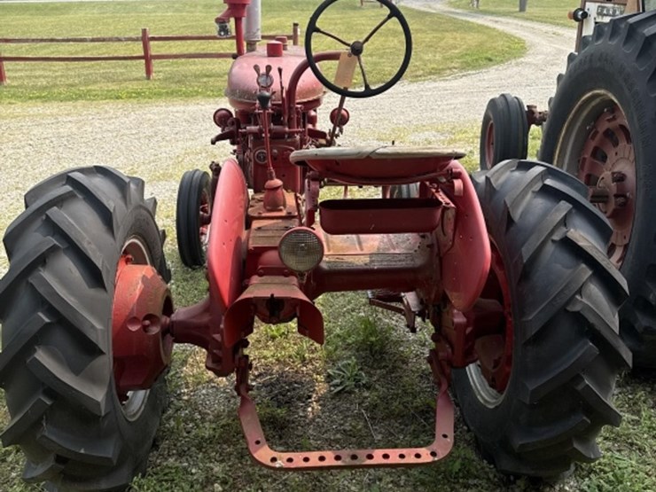 #18-•-farmall-super-a-vintage-tractor-image-6