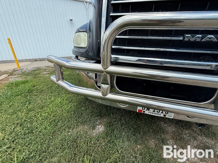 2015-mack-cxu613-t/a-truck-tractor-image-12