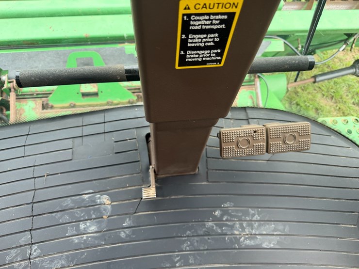 2011-john-deere-9770-sts-image-114