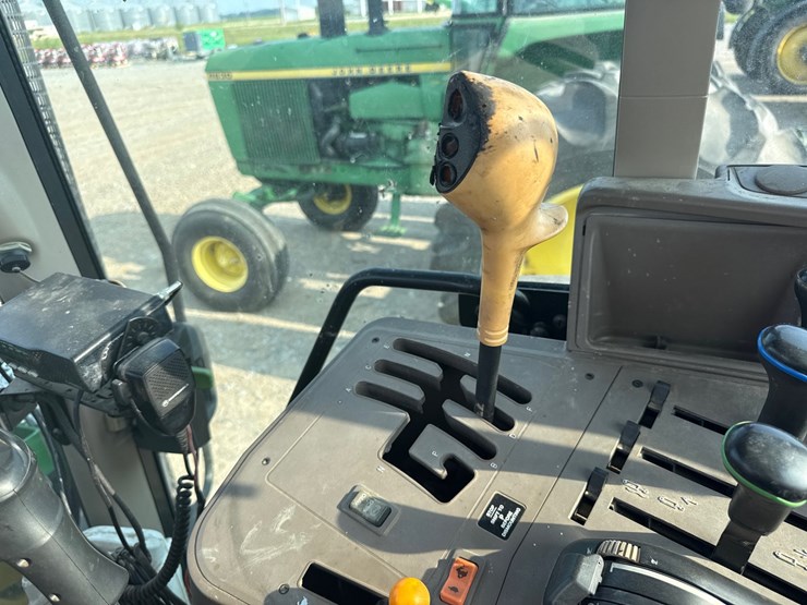 john-deere-6125m-image-48