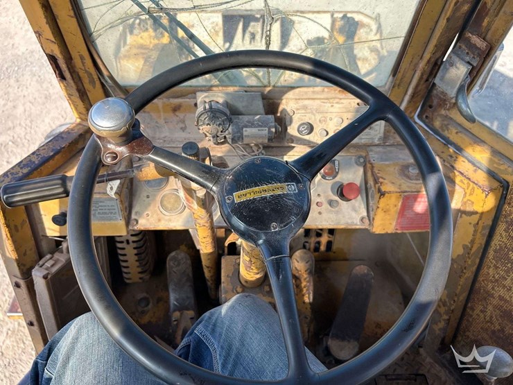 1981-caterpillar-920-image-11