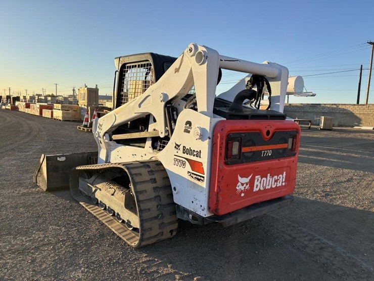 2019-bobcat-t770-image-4