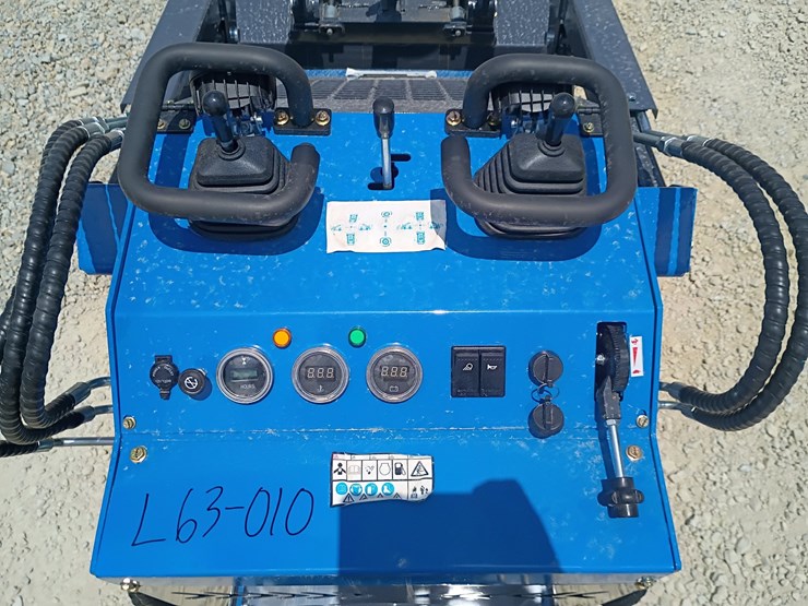 #l63-010-•-2026-zjg-380-mini-skid-steer-image-11