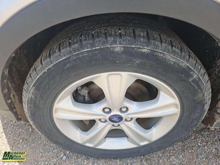 2014-ford-escape-image-9