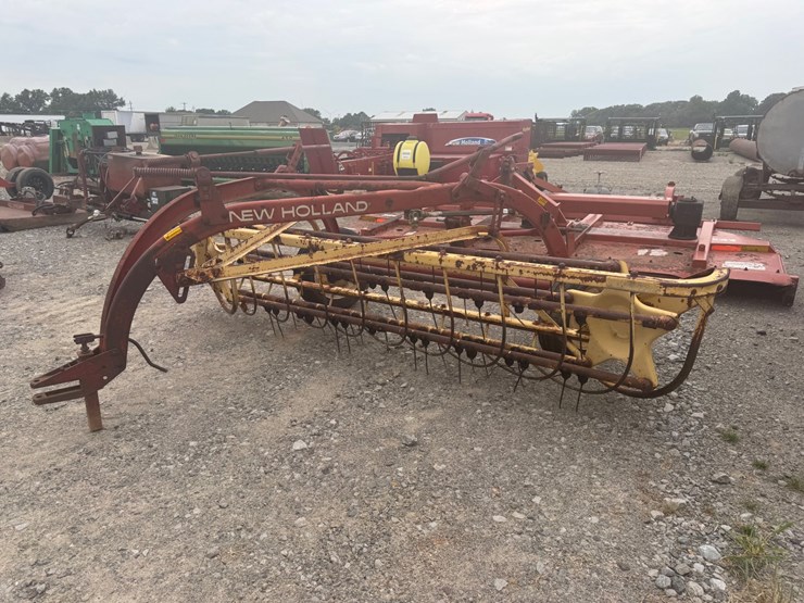 new-holland-256-image-1
