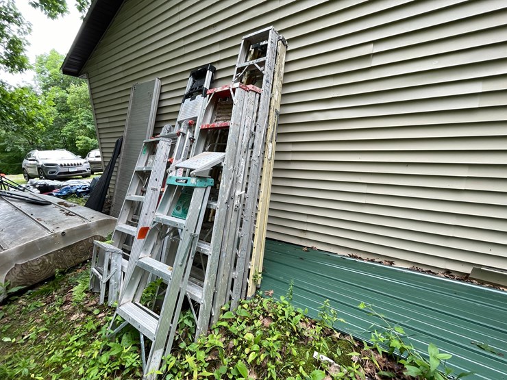 #6160-•-(5)-ladders-image-2