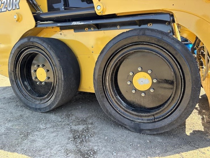 2018-yanmar-s220r-image-22