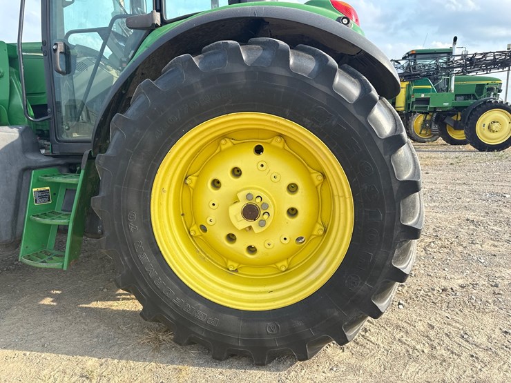john-deere-6125m-image-17