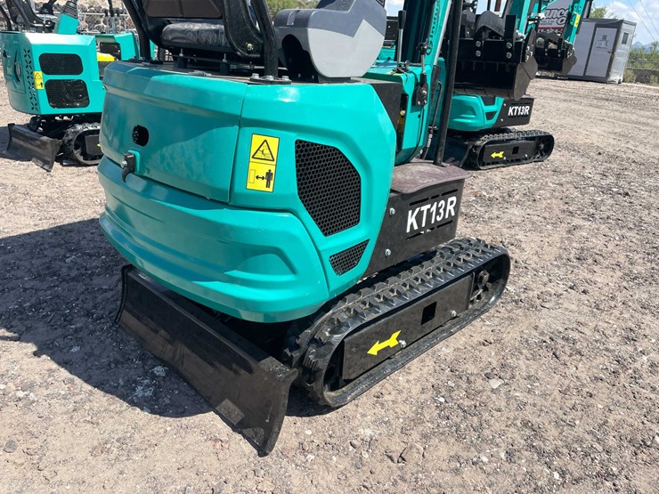 #2457-•-2026-cfg-kt13r-mini-excavator-image-8