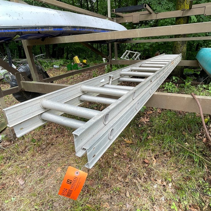 #6154 • Aluminum Extension Ladder