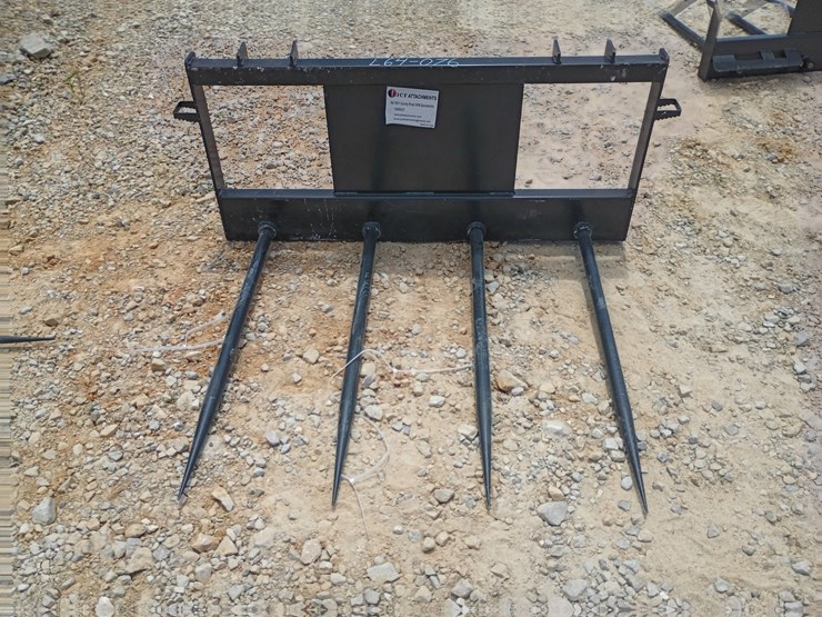 #l64-076-•-jct-bale-spike-skid-steer-attachment-image-1