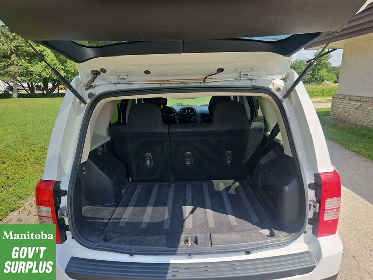 2015-jeep-patriot-image-18