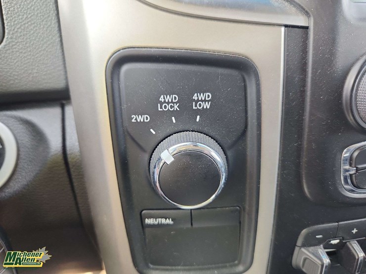 2014-dodge-2500-image-22