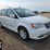 2016-chrysler-town-&-country-image-4