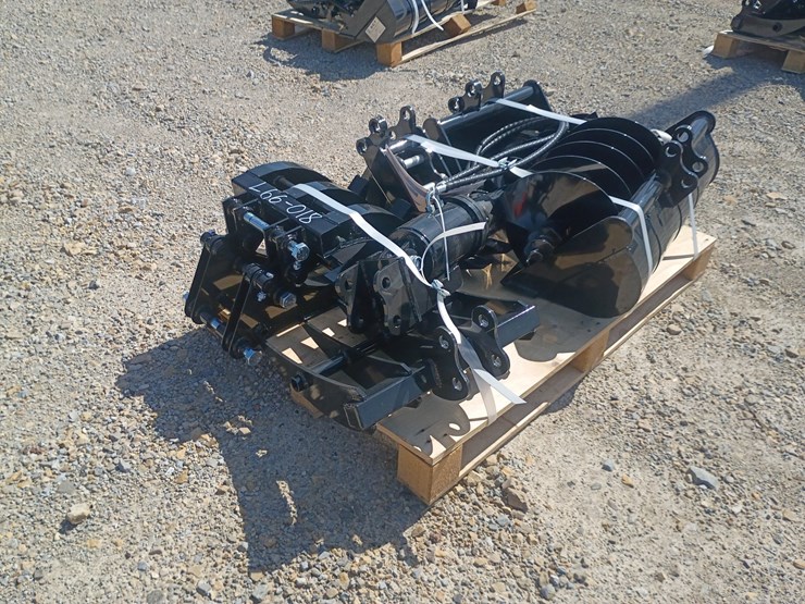 #l66-018-•-agt-mini-excavator-attachment-set-image-8