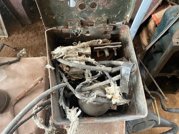 #1246-•-pile-of-classic-car-parts-image-7