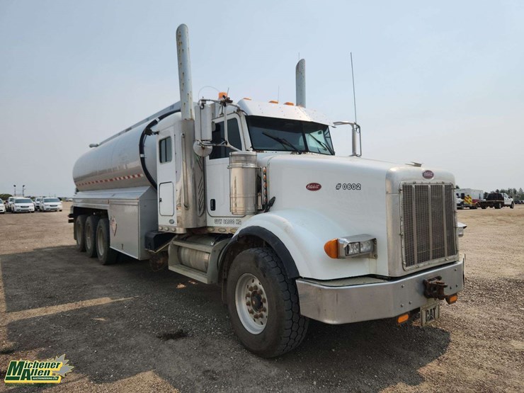 2006-peterbilt-378-image-2