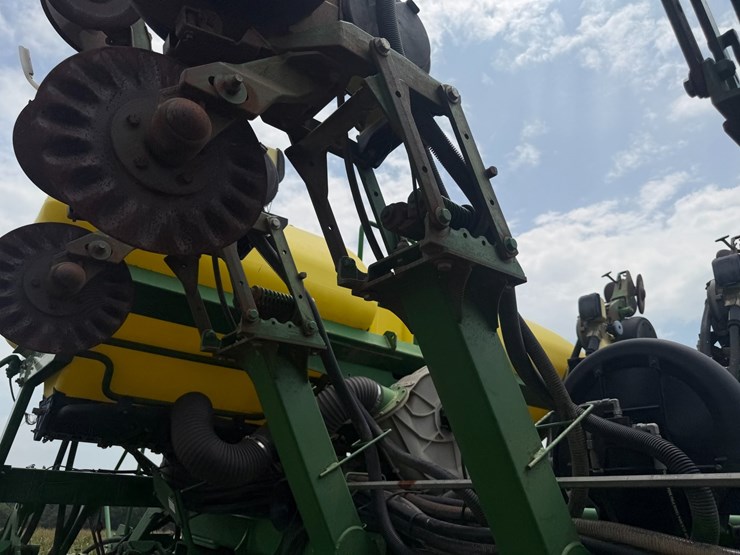 john-deere-1790-image-139