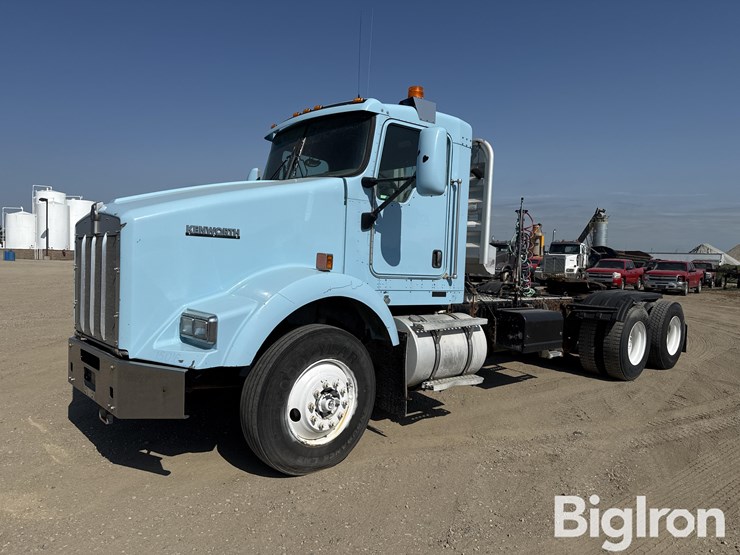 2007-kenworth-t800-image-1