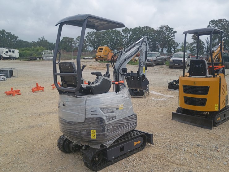 #l73-053-•-2026-ats-me18-mini-excavator-image-7