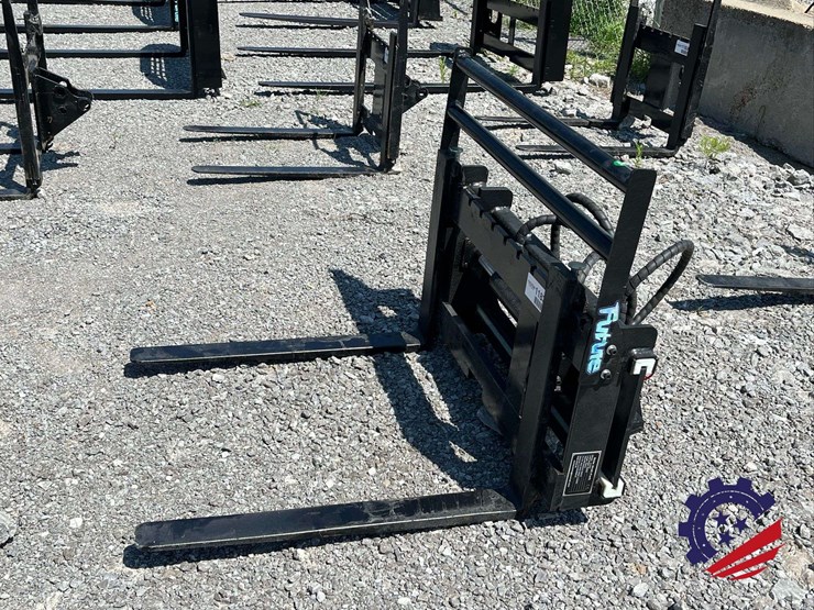 unused-2026-future-ft-cyhc-mini-skid-steer-side-shift-fork-attachment-image-2