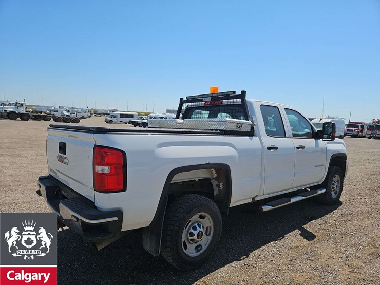 2018-gmc-sierra-2500hd-image-5