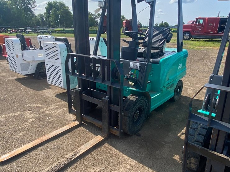 #9688-•-electric-forklift-(doesn't-run)-image-3