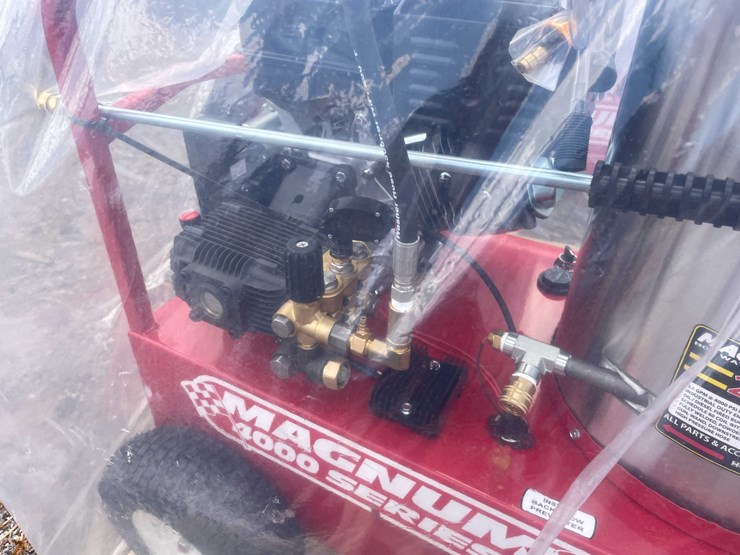 #2201-•-magnum-4000-gold-power-washer-image-9