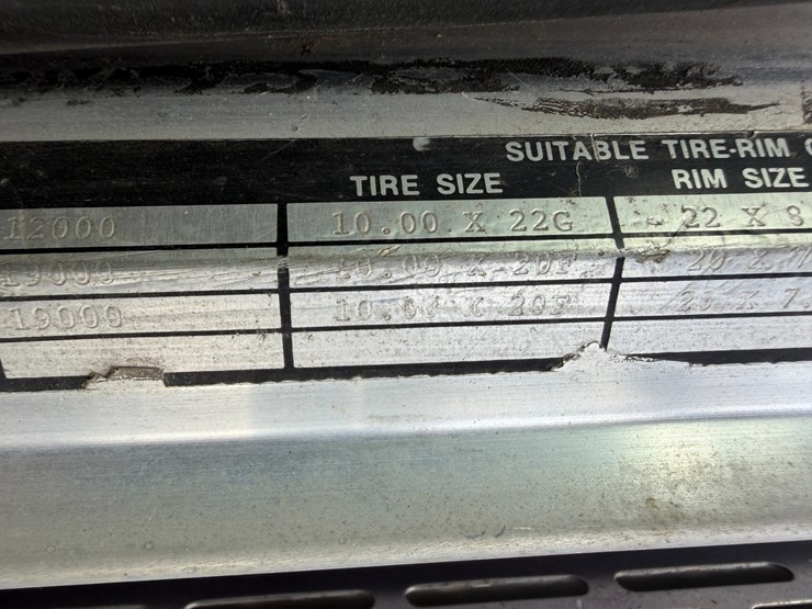 1989-peterbilt-379-image-99