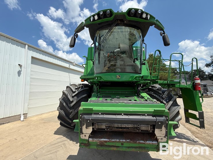 2022-john-deere-s780-image-2