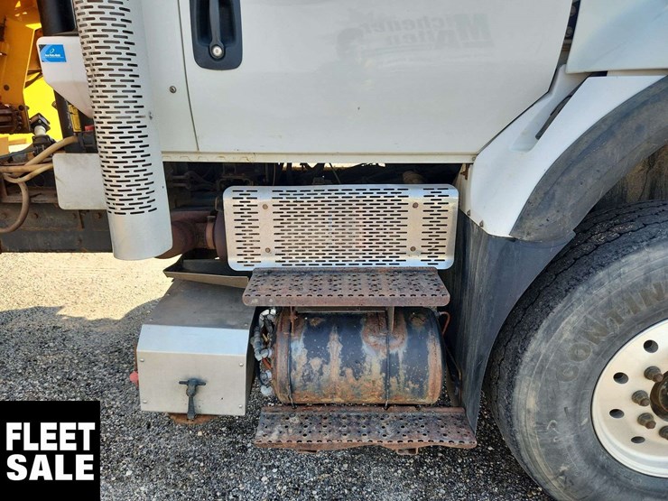 2012-international-workstar-7500-image-42