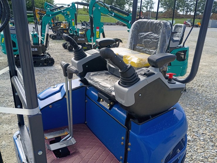 #l62-012-•-2026-diesel-cfg-qk20yc-mini-excavator-image-12
