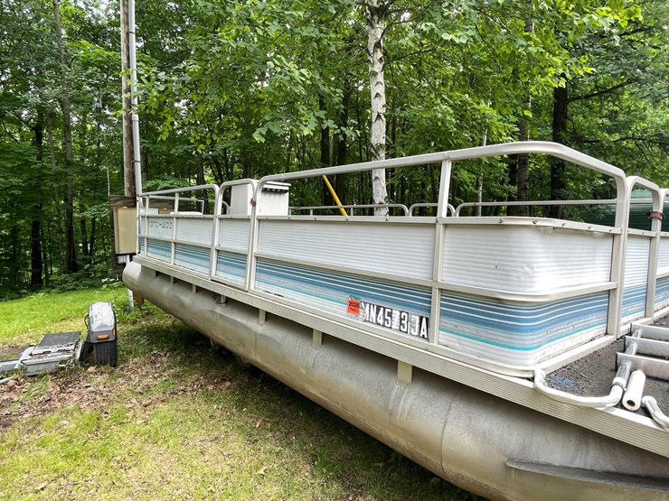 #6100-•-northwoods-pontoon-with-north-country-pontoon-scissor-trailer-(sells-bill-of-sale)-image-3
