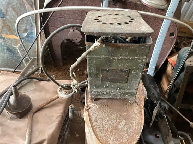 #1246-•-pile-of-classic-car-parts-image-6