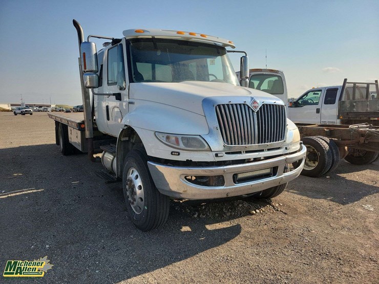 international-durastar-4400-image-2