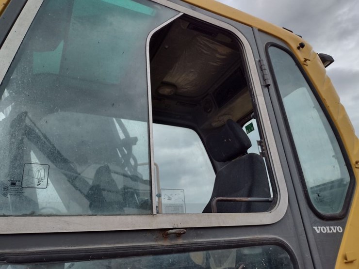 05-volvo-160b-lc-excavator-(qea-4903)-image-16