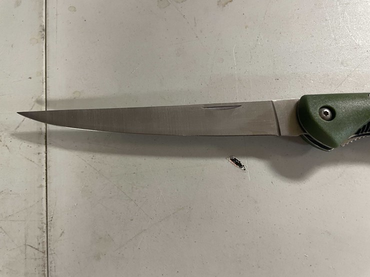 #10825-•-hunters-edge-folding-fillet-knife-image-2