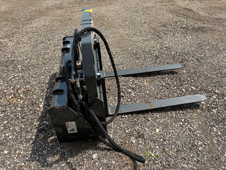 #3806-•-arteer-rotating-pallet-forks-image-4