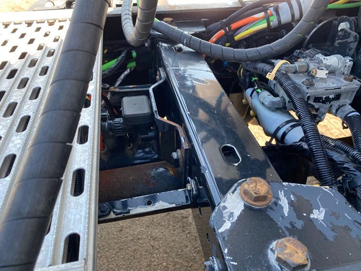 2018-kenworth-t440-image-20